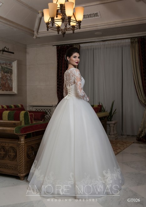 https://amore-novias.com/images/stories/virtuemart/product/GT026       (2).jpg